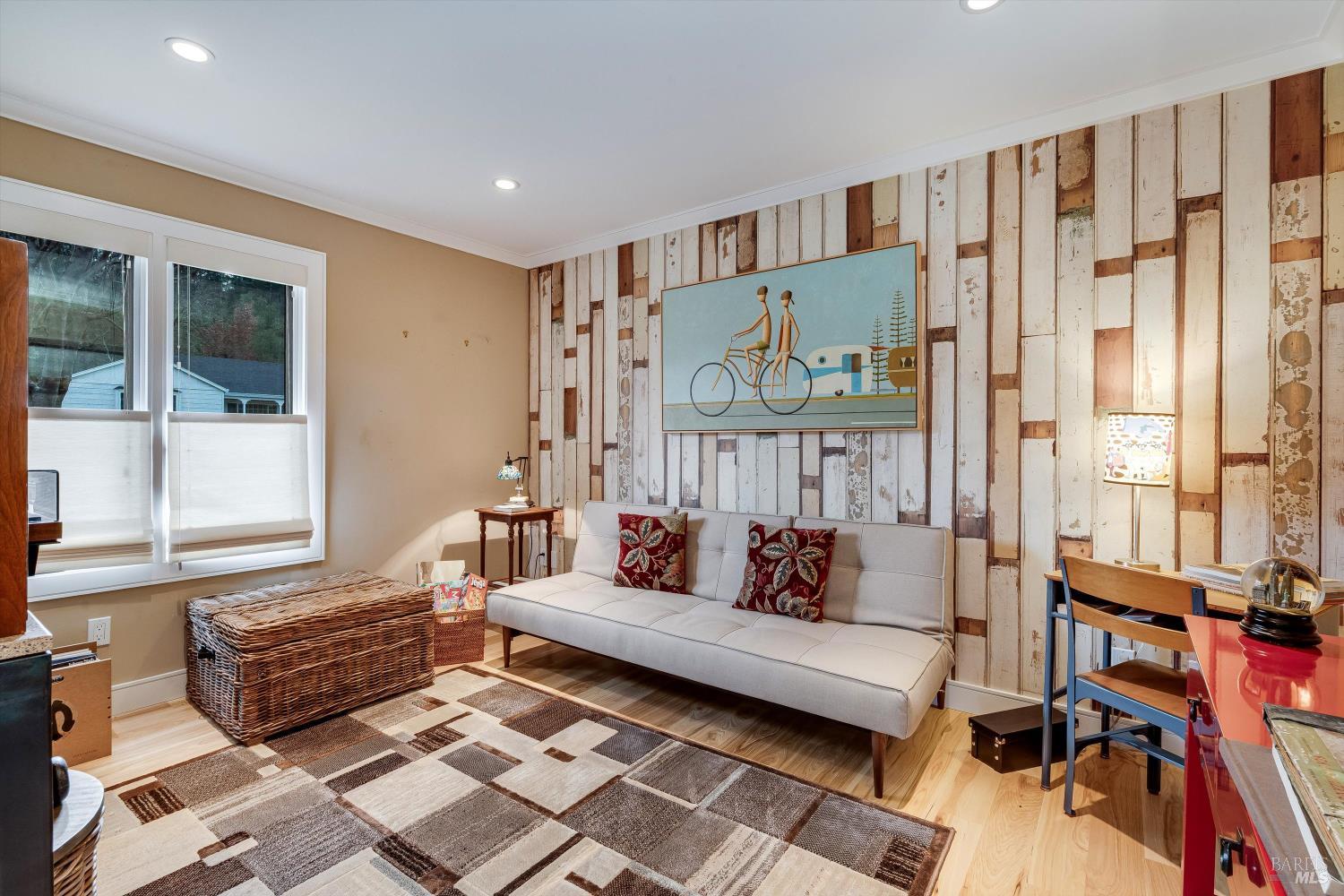 Detail Gallery Image 10 of 21 For 1675 Sylvaner Ave, Saint Helena,  CA 94574 - 2 Beds | 2/1 Baths