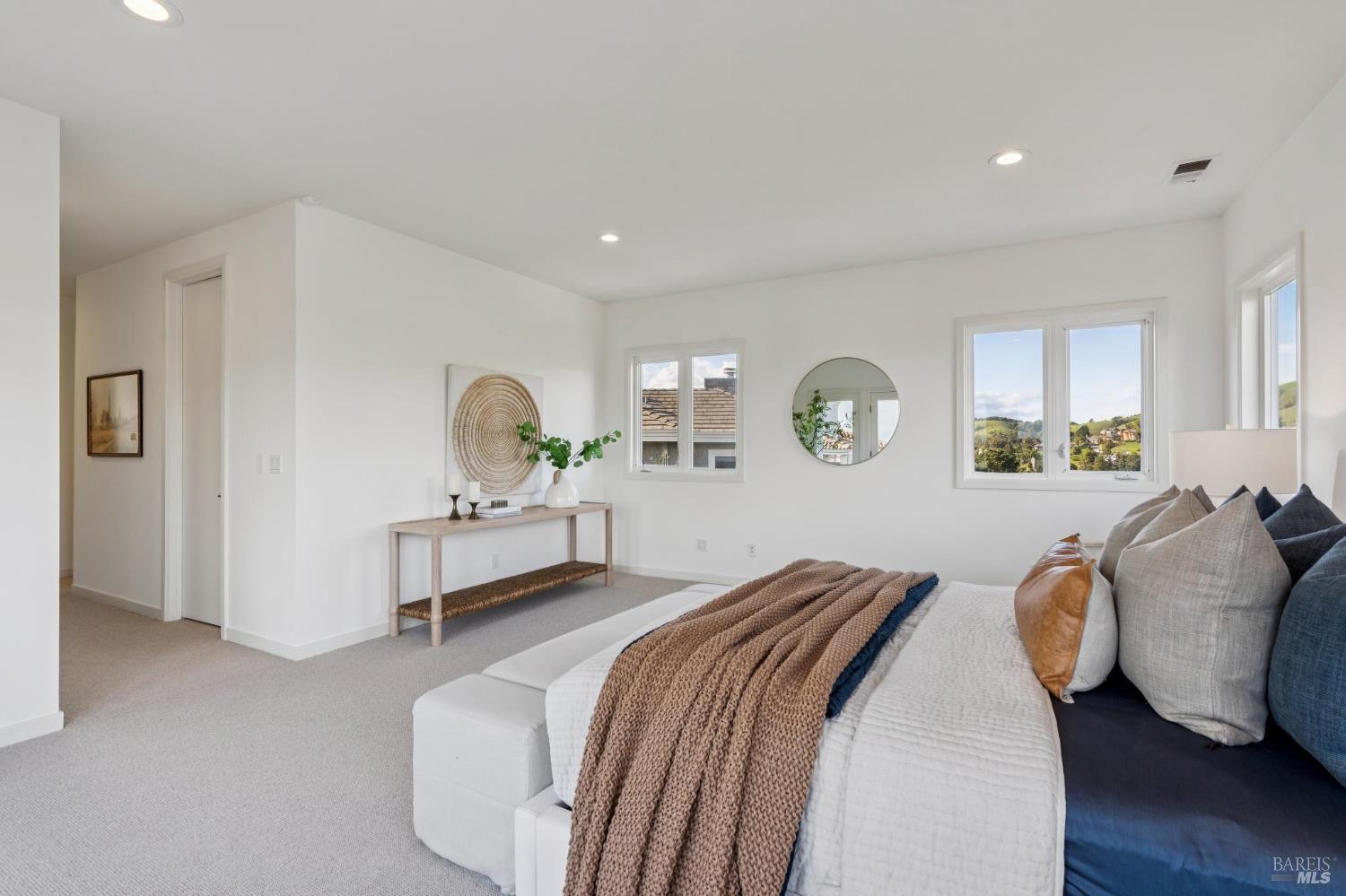 Detail Gallery Image 42 of 74 For 23 Cecilia Ct, Tiburon,  CA 94920 - 5 Beds | 4 Baths