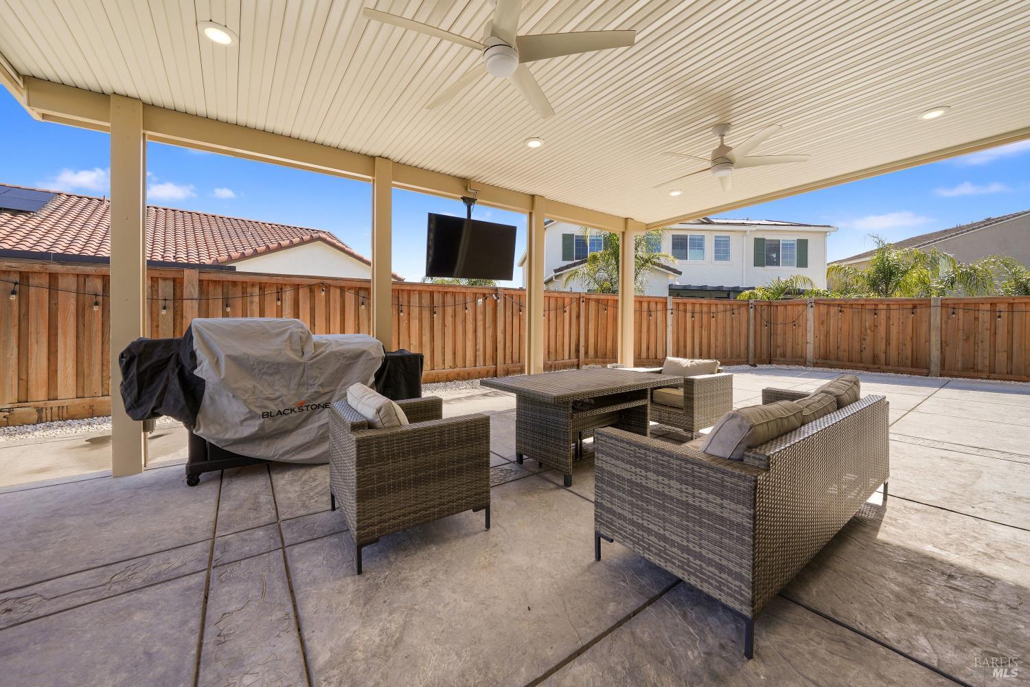 Detail Gallery Image 59 of 65 For 1245 Pacific Pl, Dixon,  CA 95620 - 5 Beds | 4 Baths
