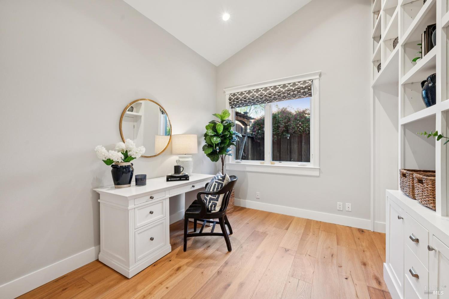 Detail Gallery Image 41 of 64 For 20 Apollo Rd, Tiburon,  CA 94920 - 4 Beds | 2 Baths