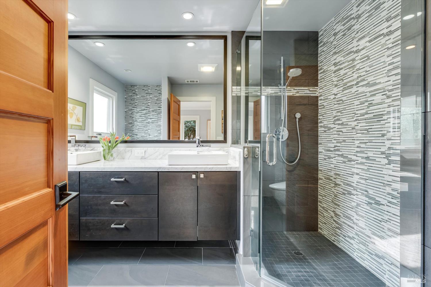 Detail Gallery Image 13 of 21 For 1675 Sylvaner Ave, Saint Helena,  CA 94574 - 2 Beds | 2/1 Baths