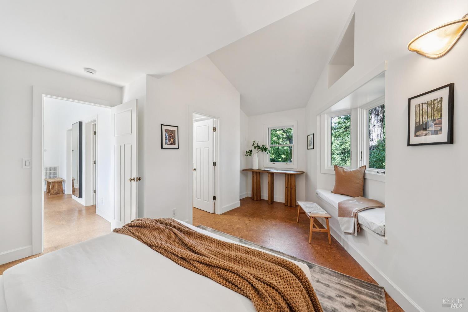 Detail Gallery Image 46 of 50 For 484 Summit Ave, Mill Valley,  CA 94941 - 5 Beds | 3/1 Baths