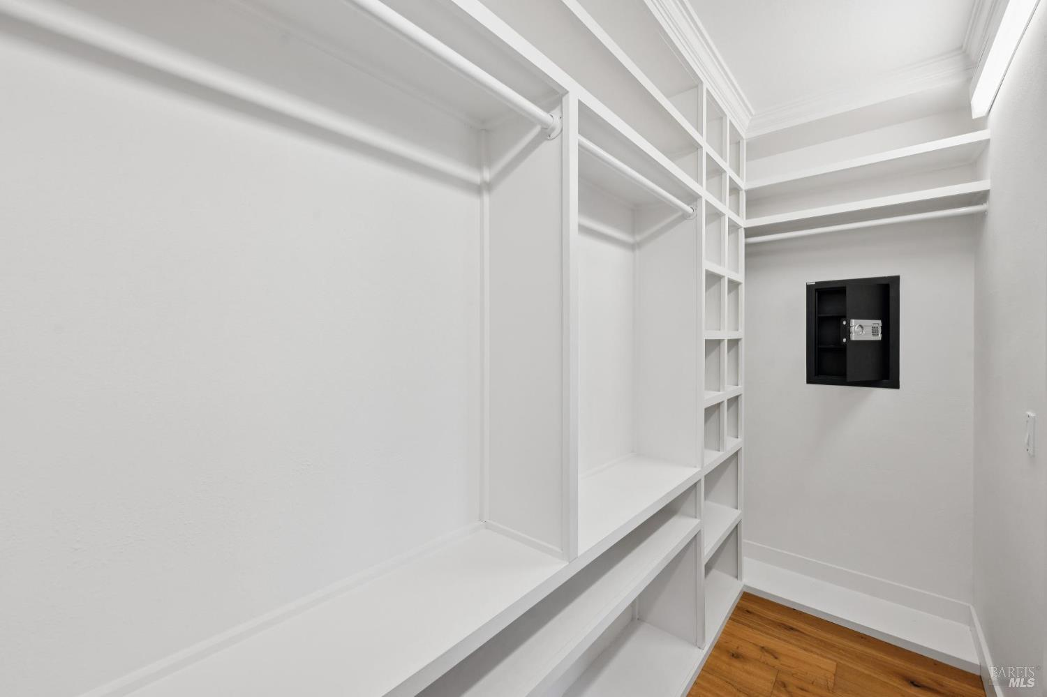 Detail Gallery Image 35 of 64 For 20 Apollo Rd, Tiburon,  CA 94920 - 4 Beds | 2 Baths