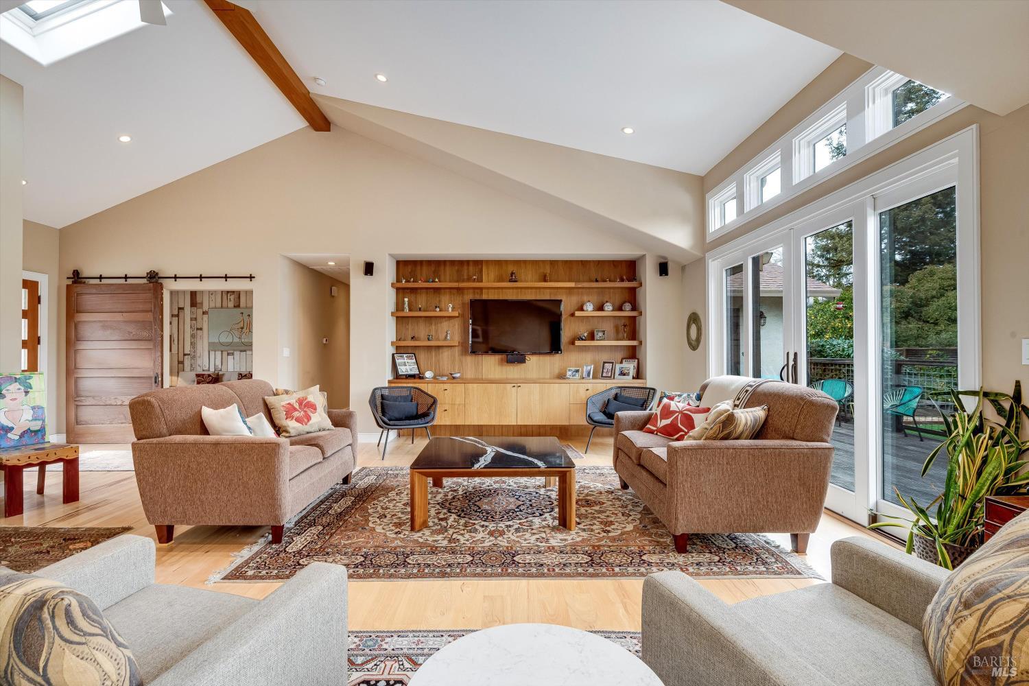 Detail Gallery Image 3 of 21 For 1675 Sylvaner Ave, Saint Helena,  CA 94574 - 2 Beds | 2/1 Baths