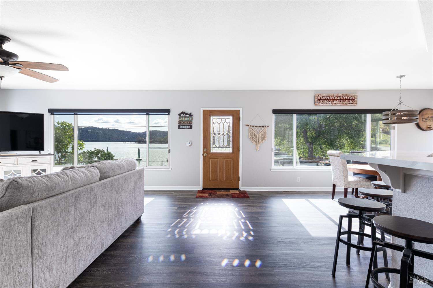 Detail Gallery Image 17 of 48 For 3950 Oakmont Dr, Clearlake,  CA 95422 - 5 Beds | 3/1 Baths