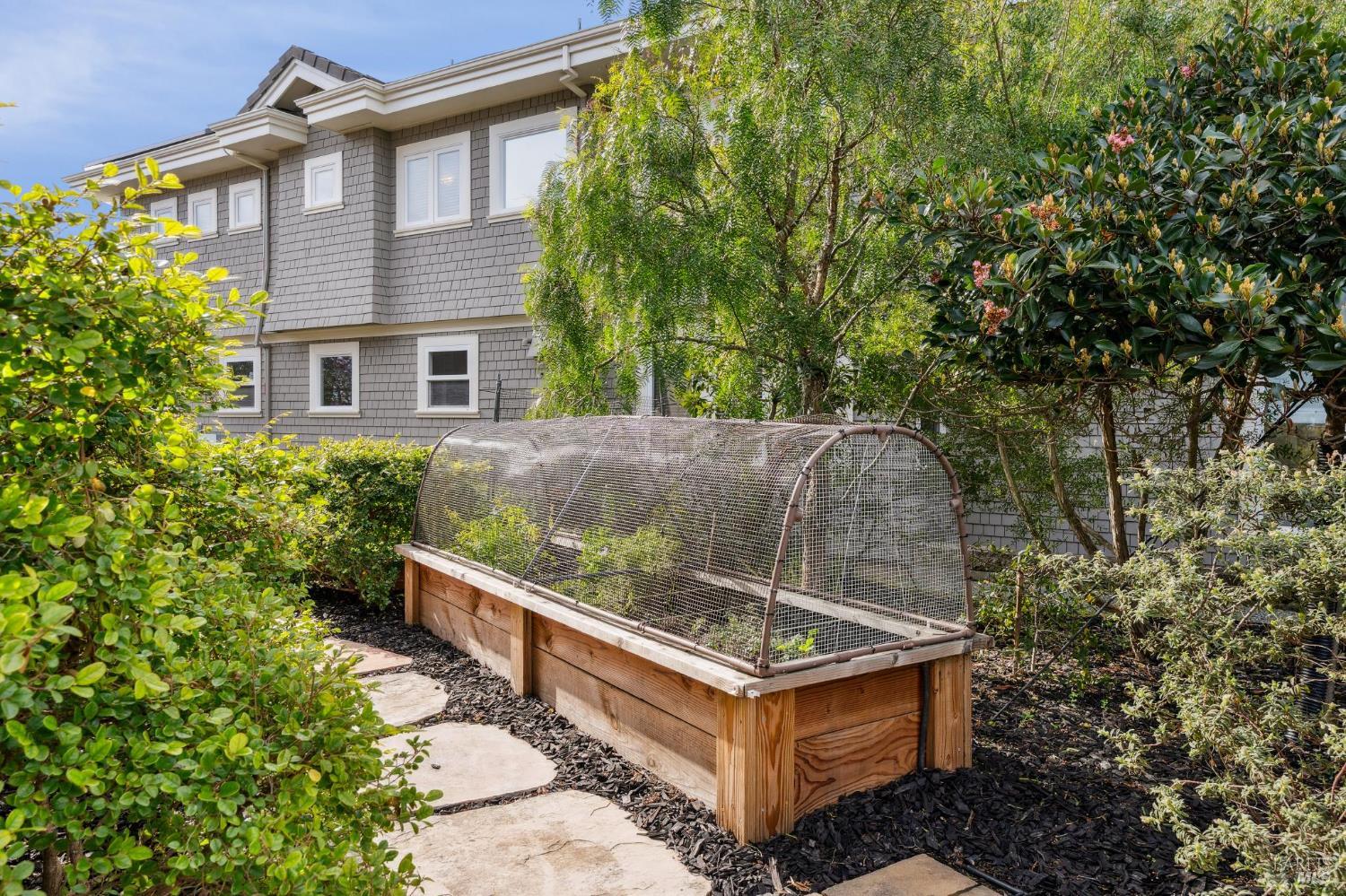 Detail Gallery Image 69 of 74 For 23 Cecilia Ct, Tiburon,  CA 94920 - 5 Beds | 4 Baths