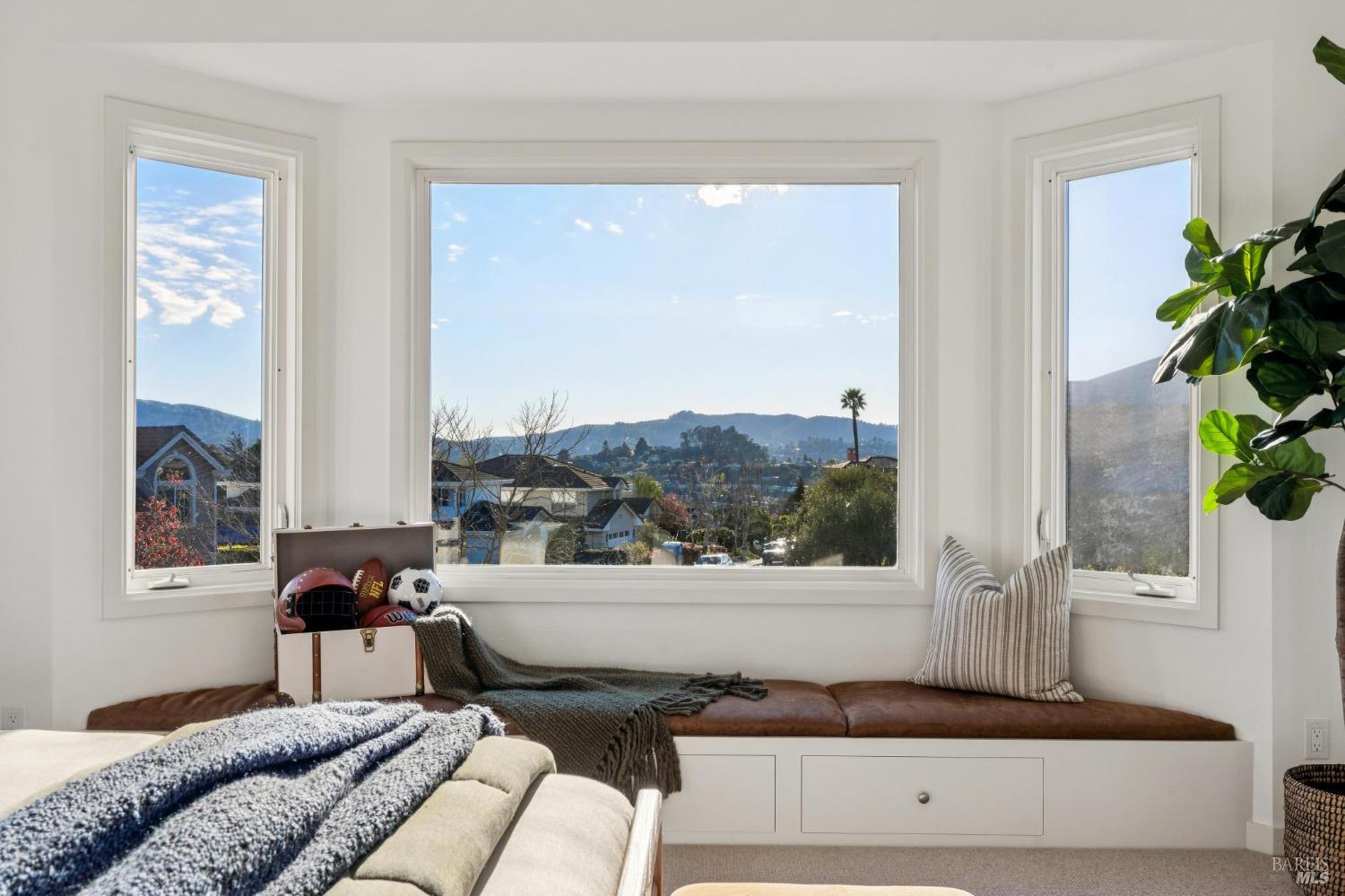 Detail Gallery Image 60 of 74 For 23 Cecilia Ct, Tiburon,  CA 94920 - 5 Beds | 4 Baths