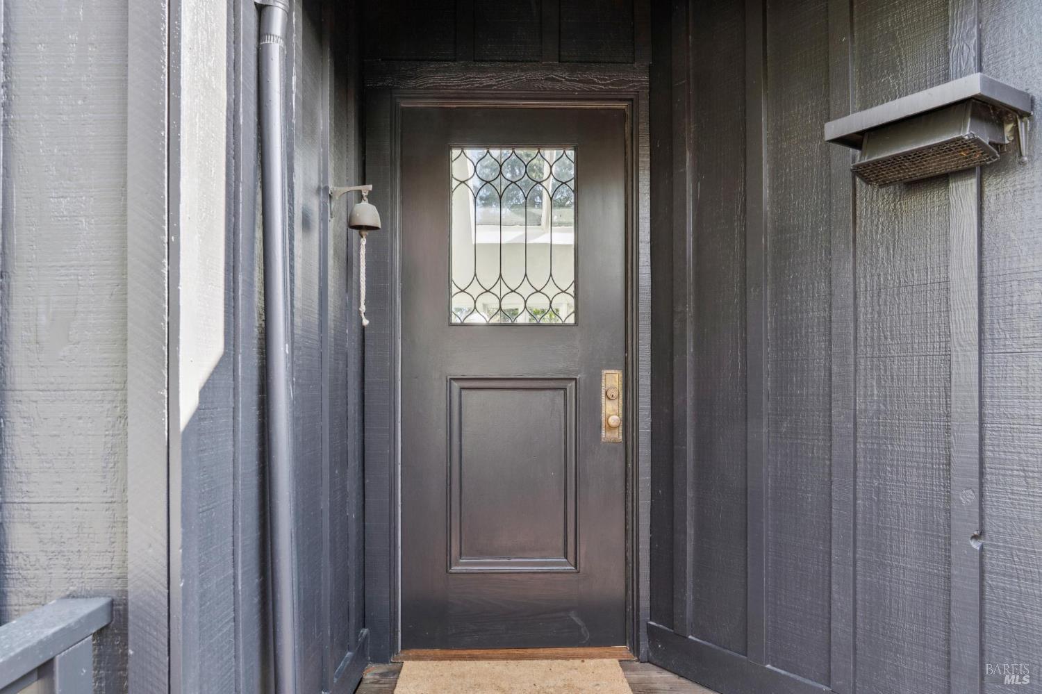 Detail Gallery Image 5 of 50 For 484 Summit Ave, Mill Valley,  CA 94941 - 5 Beds | 3/1 Baths