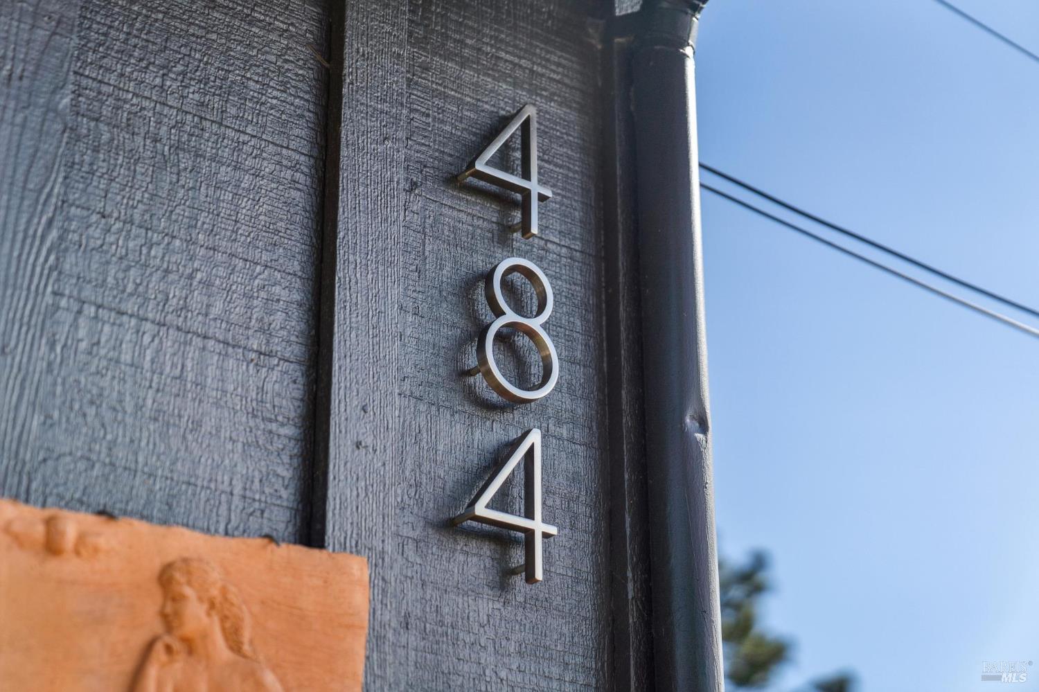 Detail Gallery Image 4 of 50 For 484 Summit Ave, Mill Valley,  CA 94941 - 5 Beds | 3/1 Baths