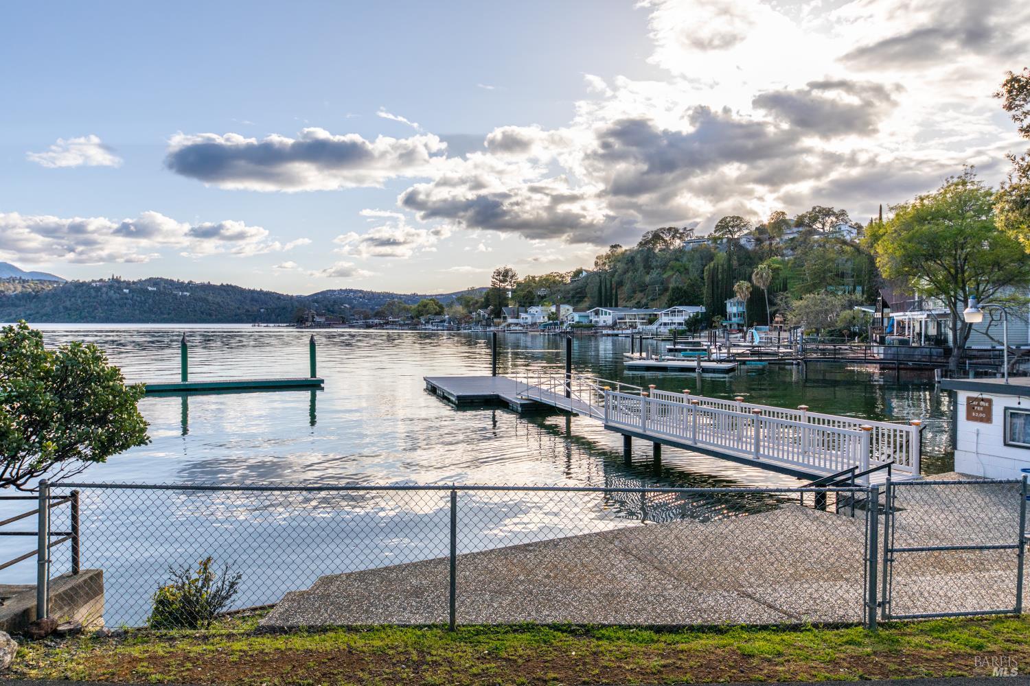 Detail Gallery Image 40 of 48 For 3950 Oakmont Dr, Clearlake,  CA 95422 - 5 Beds | 3/1 Baths