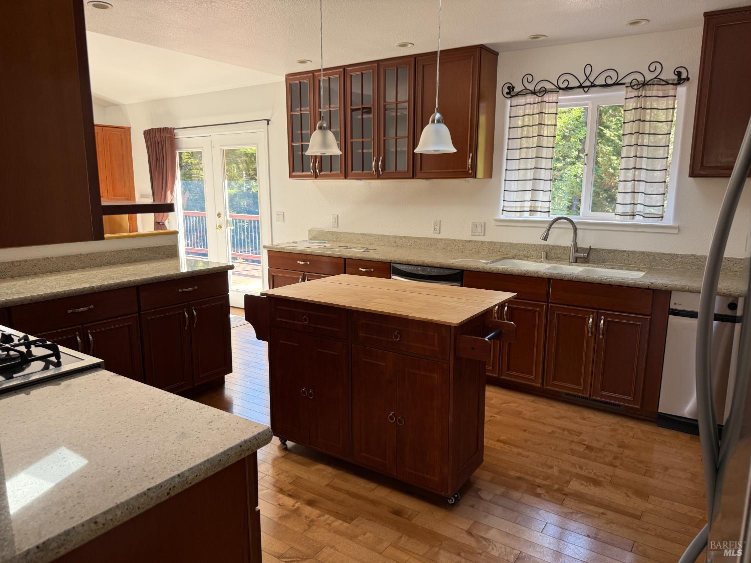 Detail Gallery Image 7 of 21 For 18920 Timberpointe Dr, Fort Bragg,  CA 95437 - 2 Beds | 2/1 Baths