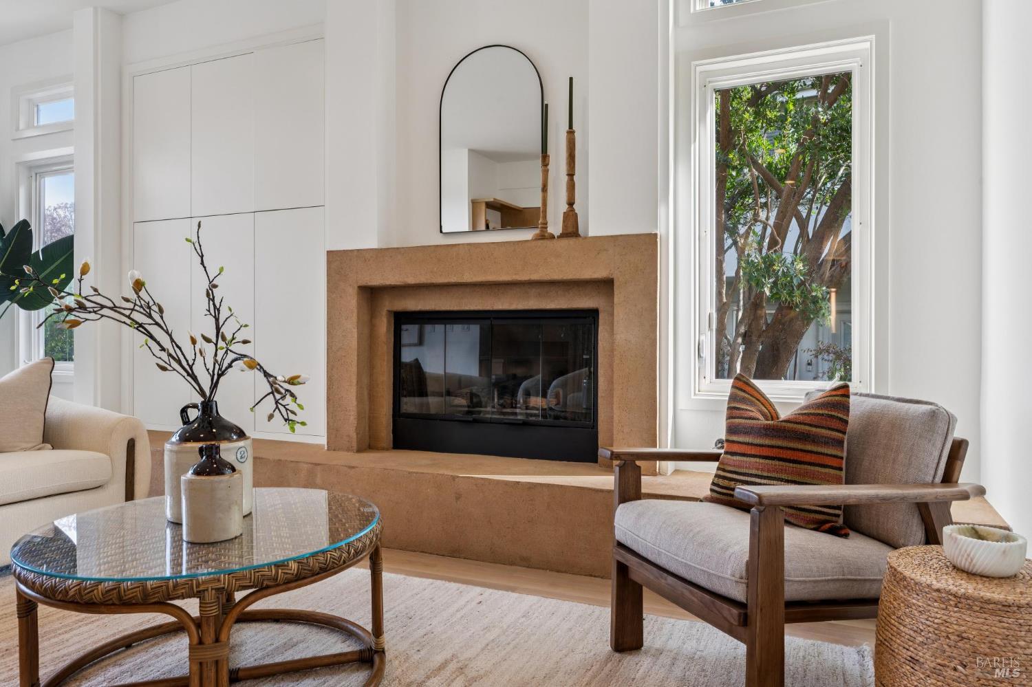 Detail Gallery Image 27 of 74 For 23 Cecilia Ct, Tiburon,  CA 94920 - 5 Beds | 4 Baths