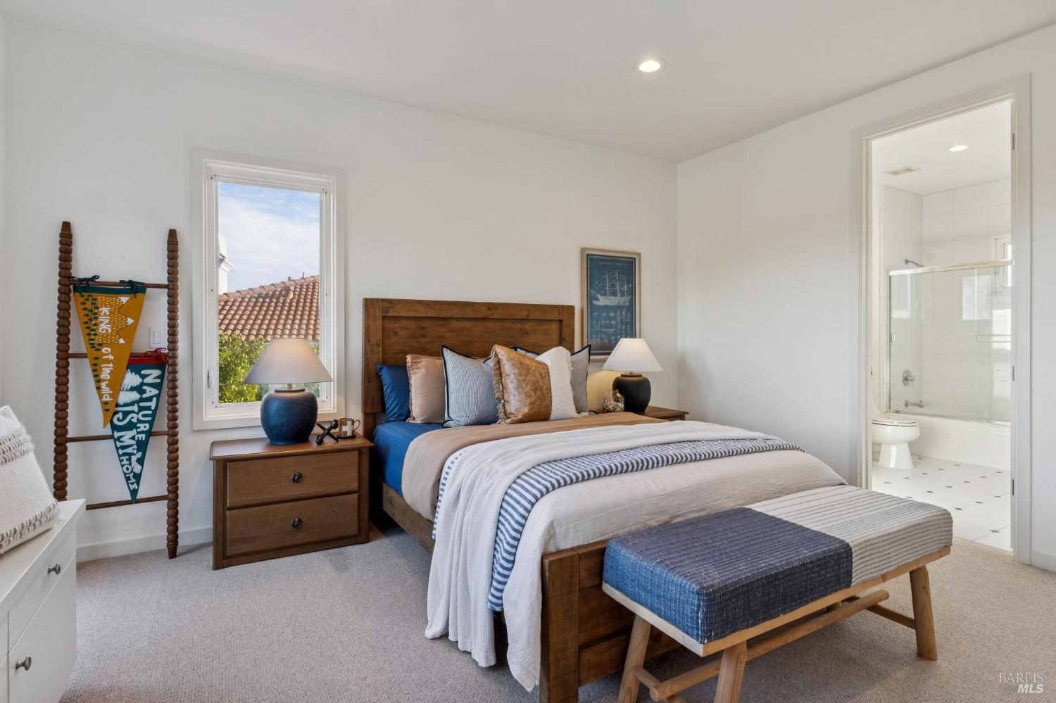 Detail Gallery Image 53 of 74 For 23 Cecilia Ct, Tiburon,  CA 94920 - 5 Beds | 4 Baths