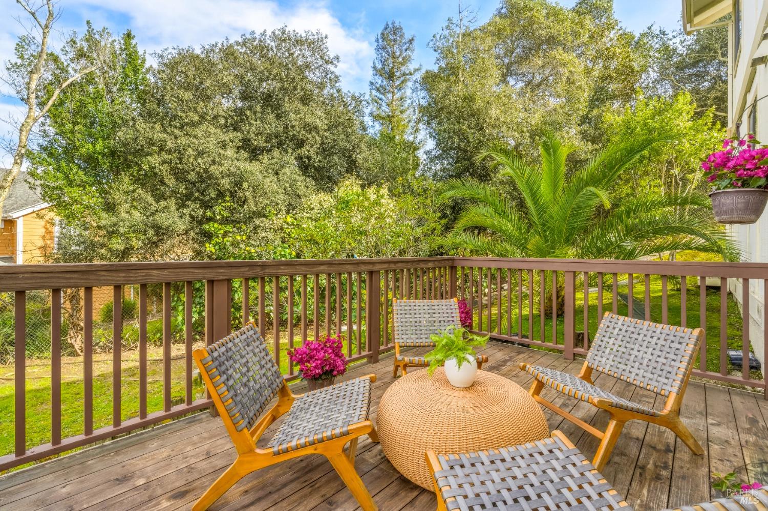 Detail Gallery Image 16 of 19 For 229 Marin Valley Dr, Novato,  CA 94949 - 2 Beds | 1/1 Baths