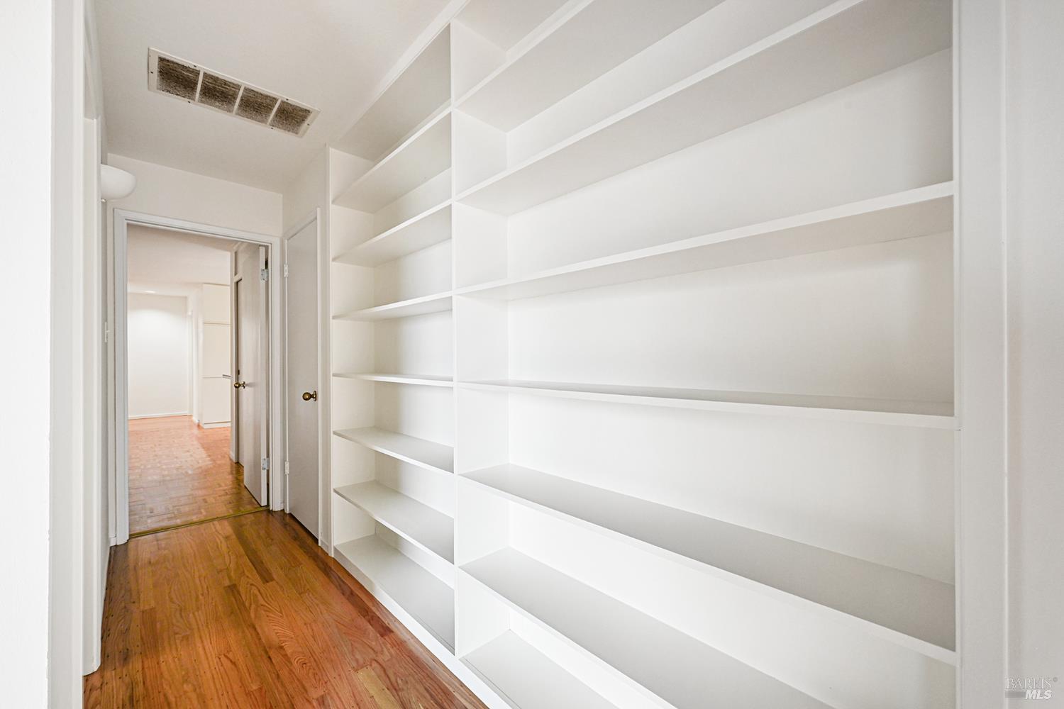 Detail Gallery Image 46 of 65 For 11 Hollyhock Ct, Mill Valley,  CA 94941 - 4 Beds | 2/1 Baths