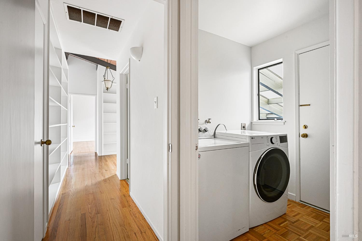 Detail Gallery Image 45 of 65 For 11 Hollyhock Ct, Mill Valley,  CA 94941 - 4 Beds | 2/1 Baths