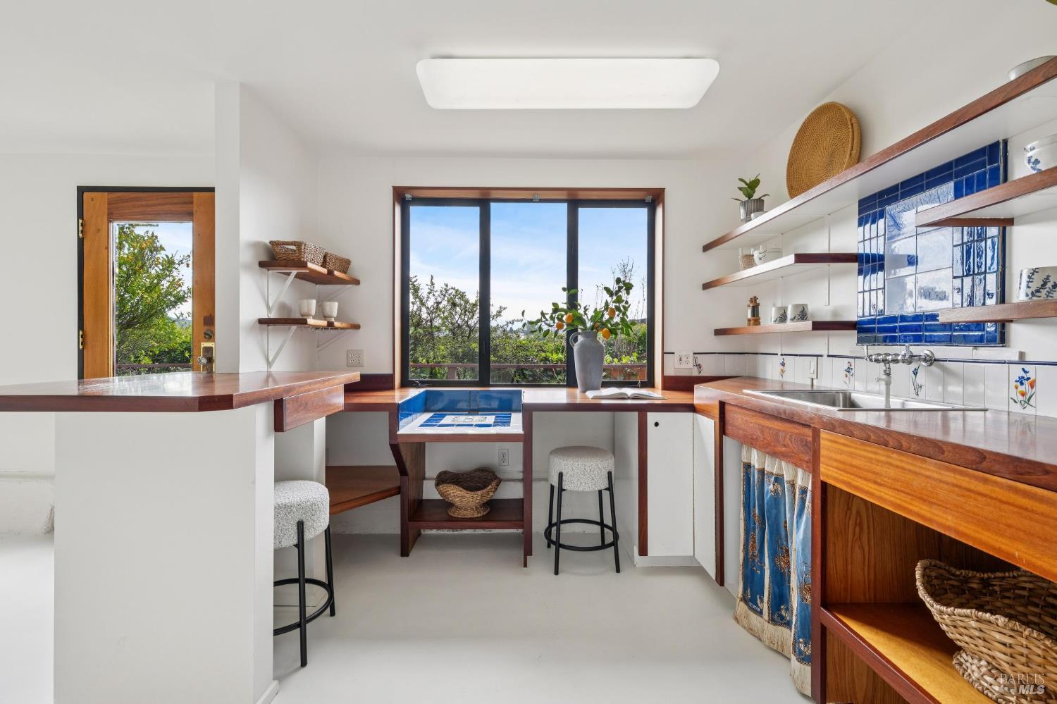 Detail Gallery Image 43 of 51 For 532 Virginia Dr, Tiburon,  CA 94920 - 2 Beds | 1 Baths