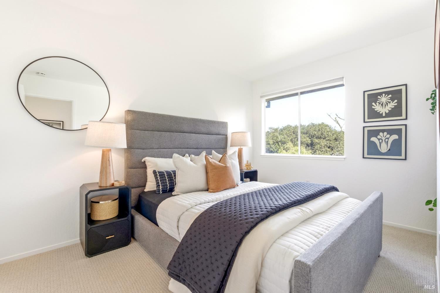 Detail Gallery Image 11 of 19 For 229 Marin Valley Dr, Novato,  CA 94949 - 2 Beds | 1/1 Baths