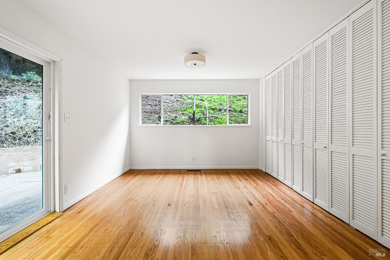 Detail Gallery Image 28 of 65 For 11 Hollyhock Ct, Mill Valley,  CA 94941 - 4 Beds | 2/1 Baths