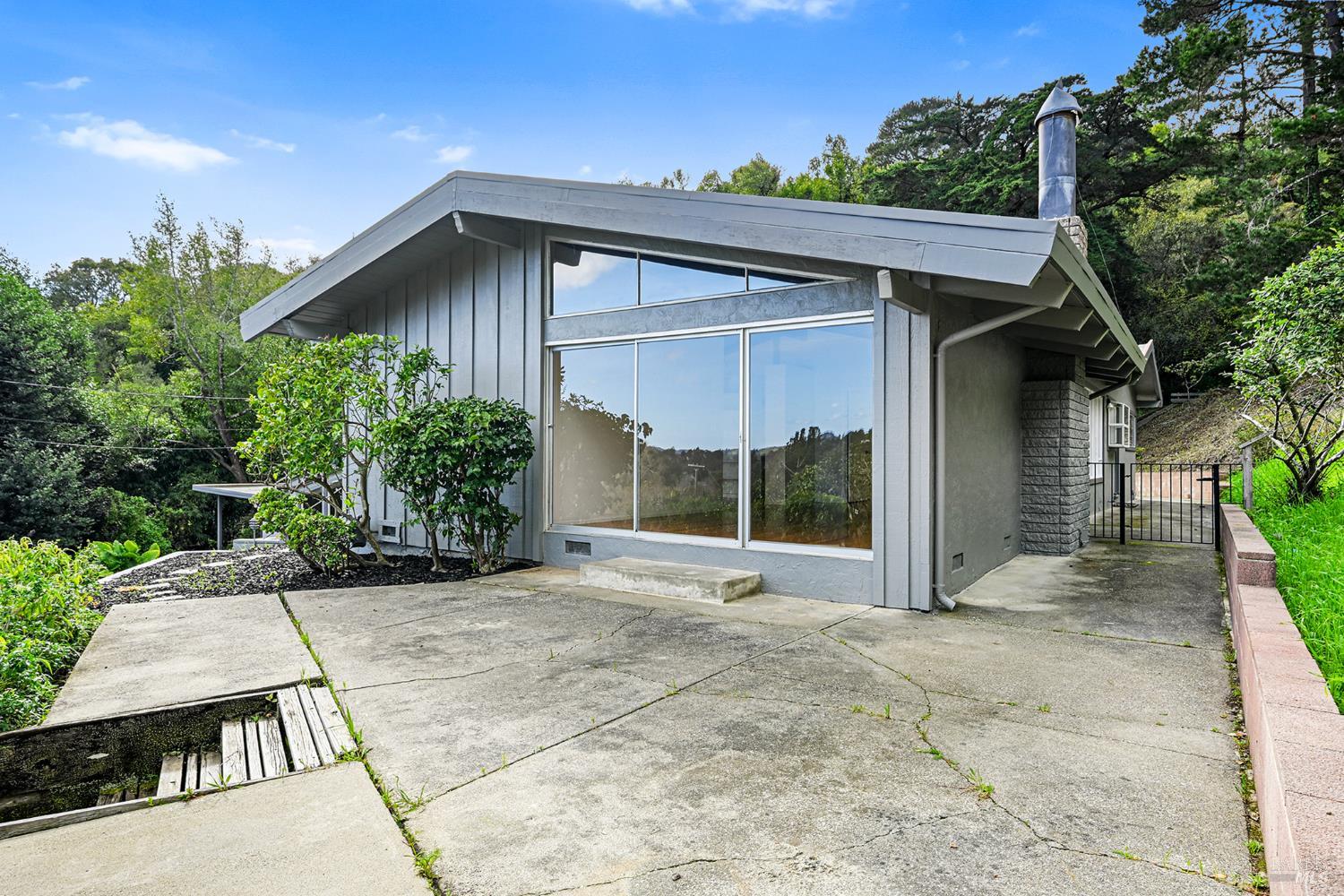 Detail Gallery Image 55 of 65 For 11 Hollyhock Ct, Mill Valley,  CA 94941 - 4 Beds | 2/1 Baths