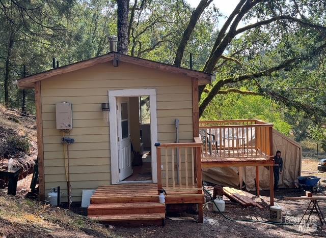 Detail Gallery Image 3 of 11 For 6651 Hearst Willits Rd, Willits,  CA 95490 - 1 Beds | 1 Baths