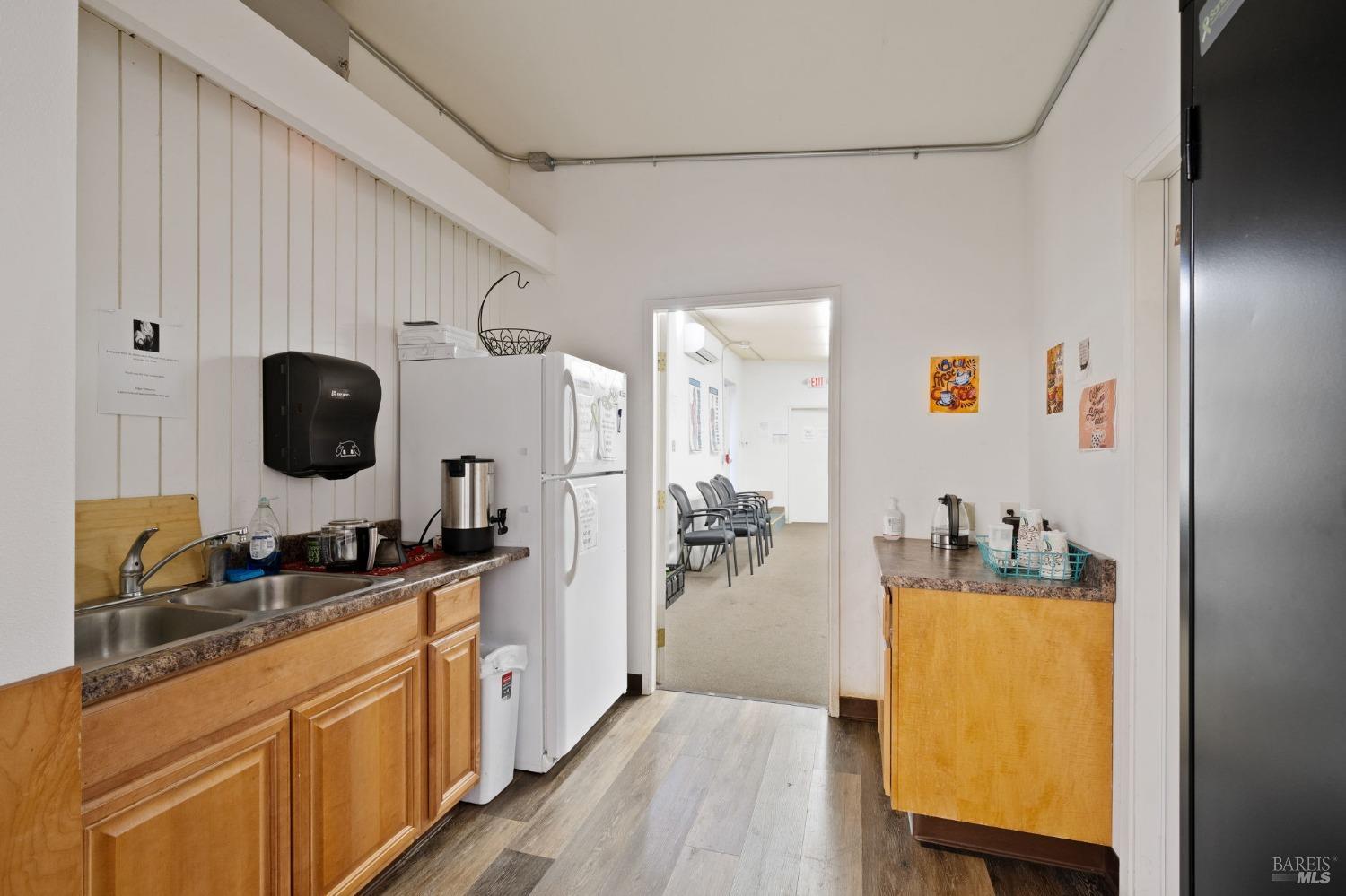 Detail Gallery Image 20 of 36 For 14092 Lakeshore Dr, Clearlake,  CA 95422 - – Beds | – Baths