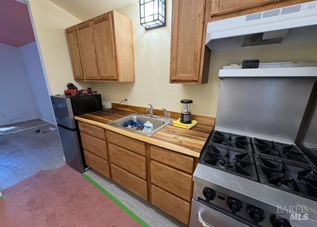 Detail Gallery Image 4 of 11 For 6651 Hearst Willits Rd, Willits,  CA 95490 - 1 Beds | 1 Baths