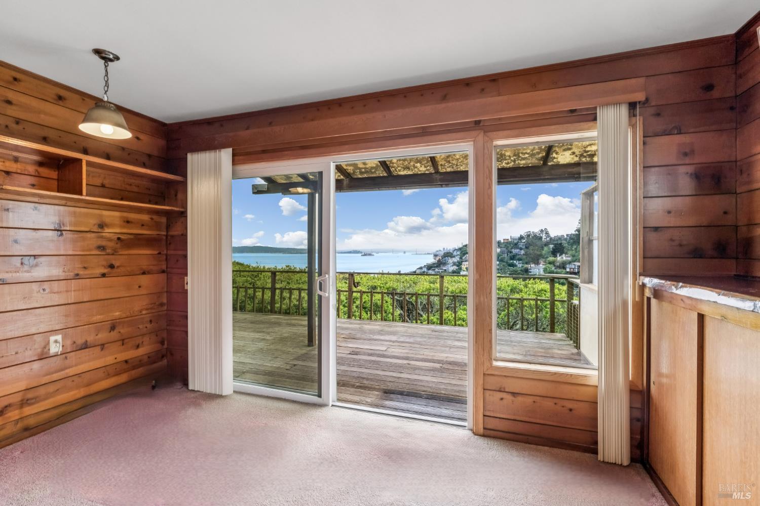 Detail Gallery Image 11 of 15 For 134 Crescent Ave, Sausalito,  CA 94965 - 4 Beds | 2 Baths