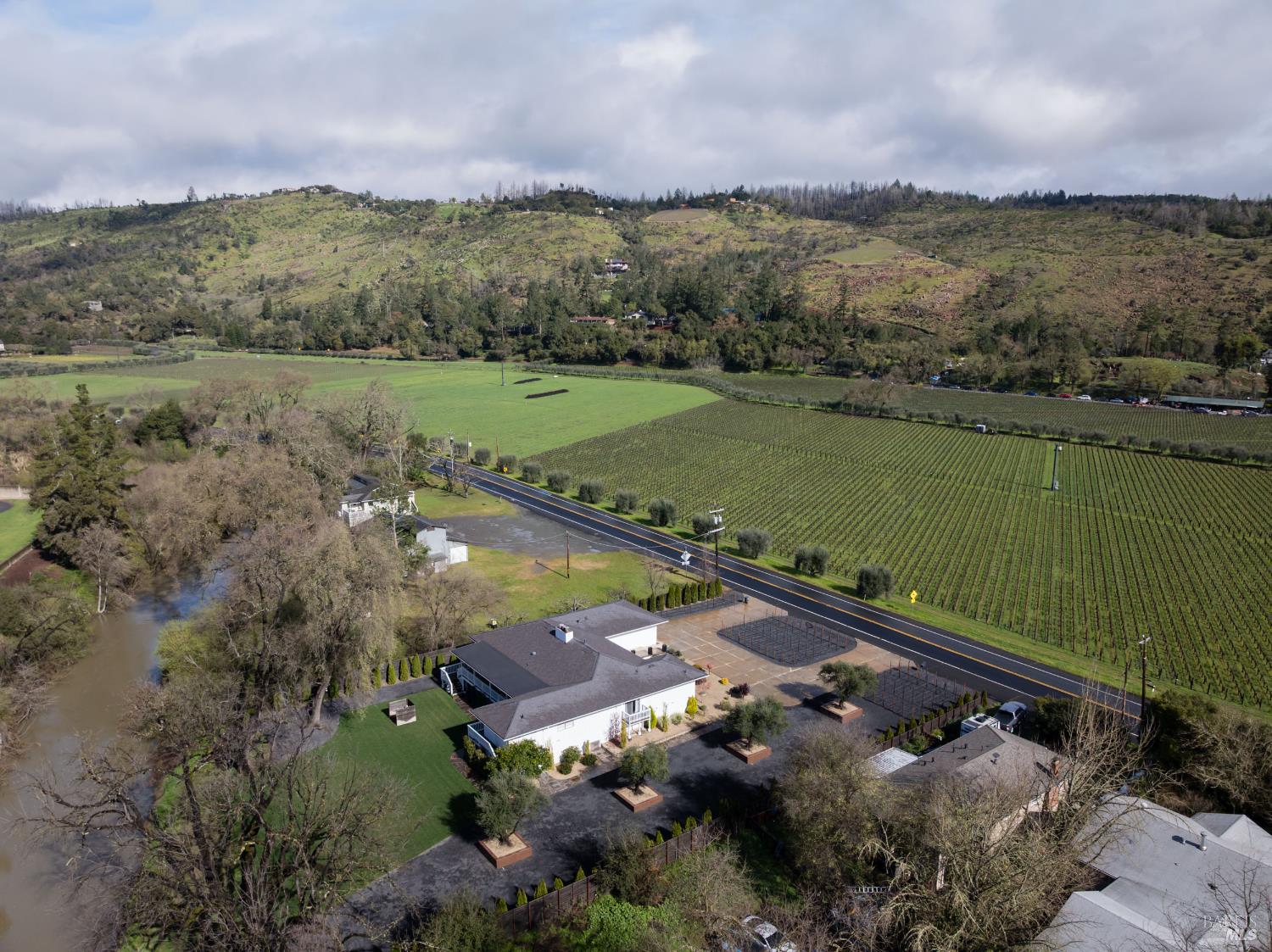 Detail Gallery Image 30 of 37 For 201 Silverado Trl, Saint Helena,  CA 94574 - 3 Beds | 3 Baths