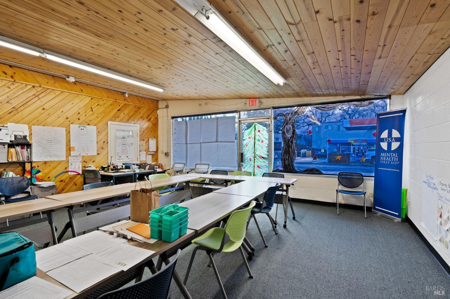 Detail Gallery Image 12 of 36 For 14092 Lakeshore Dr, Clearlake,  CA 95422 - – Beds | – Baths