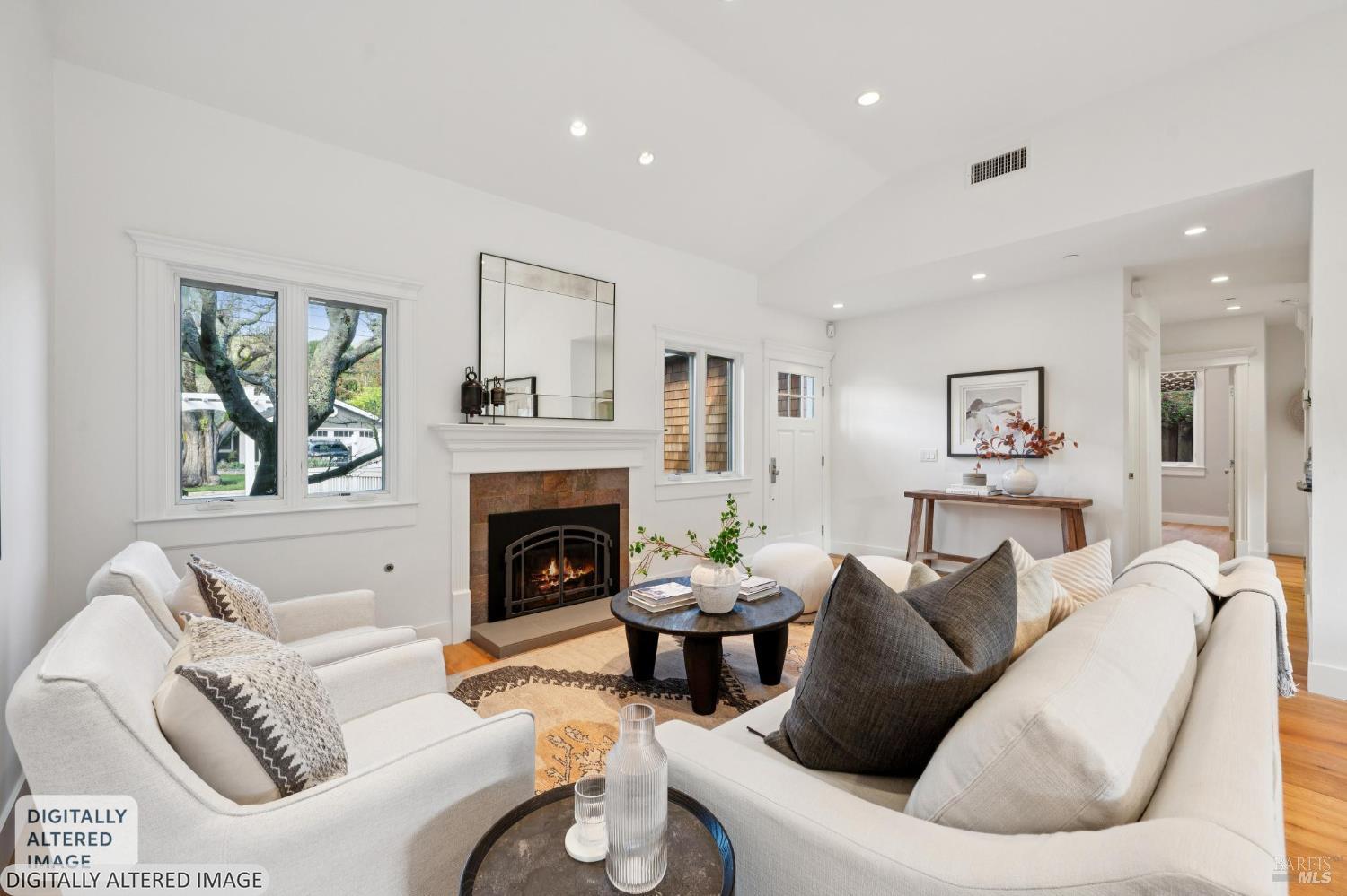 Detail Gallery Image 11 of 64 For 20 Apollo Rd, Tiburon,  CA 94920 - 4 Beds | 2 Baths