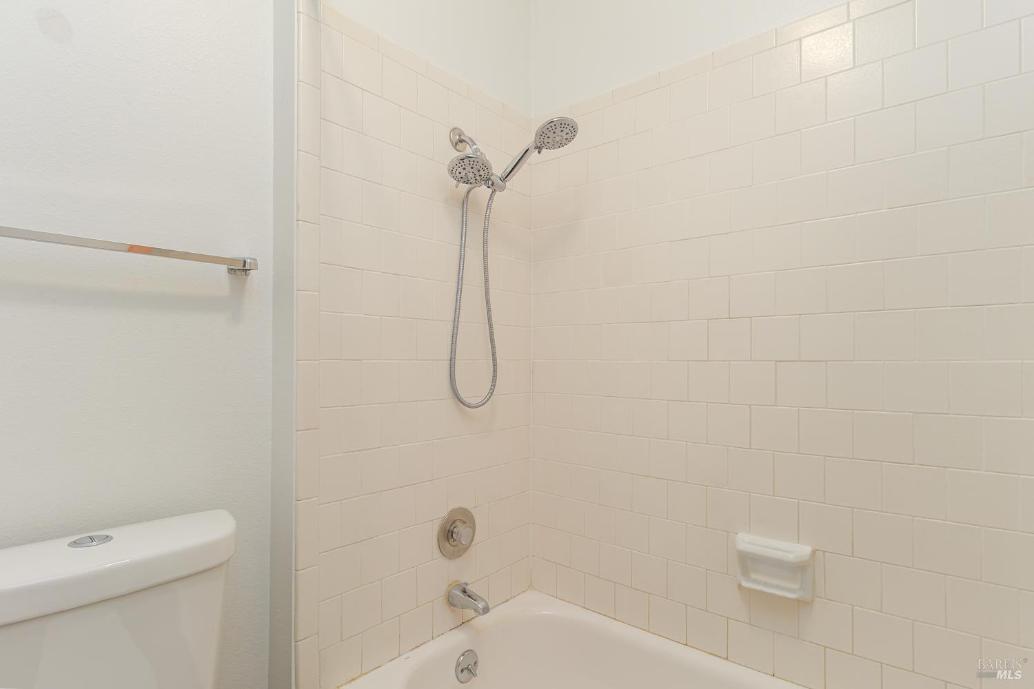 Detail Gallery Image 19 of 27 For 19 Burdell Ct, Novato,  CA 94949 - 2 Beds | 1/1 Baths