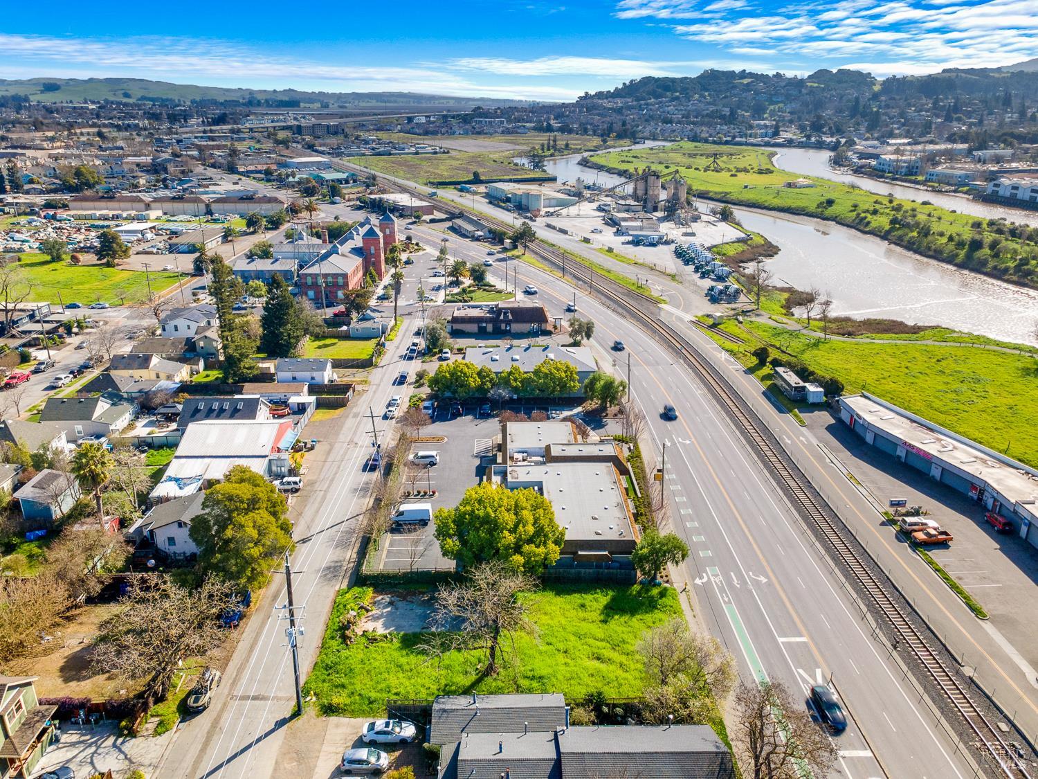 Detail Gallery Image 7 of 19 For 315 Lakeville St, Petaluma,  CA 94952 - – Beds | – Baths