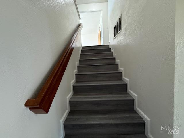 Detail Gallery Image 21 of 55 For 1031 Suffolk Way, Fairfield,  CA 94533 - 4 Beds | 2/1 Baths