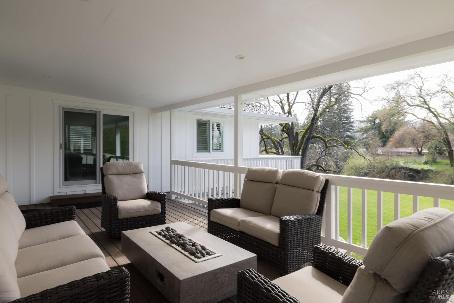 Detail Gallery Image 26 of 37 For 201 Silverado Trl, Saint Helena,  CA 94574 - 3 Beds | 3 Baths