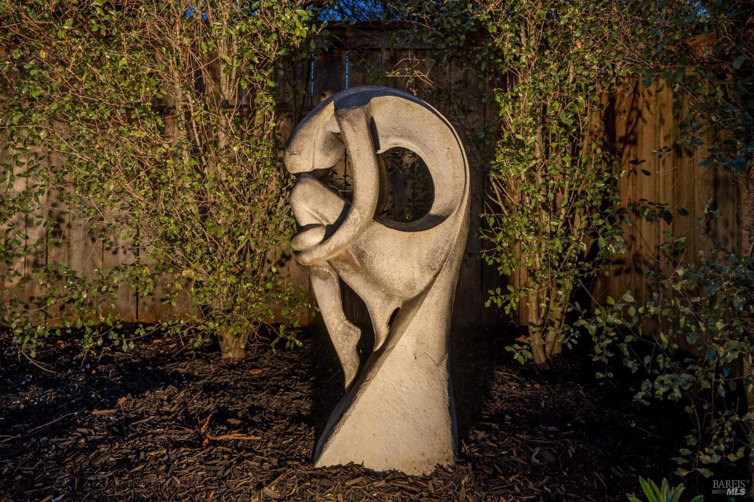 Detail Gallery Image 36 of 54 For 122 Blackfield Dr, Tiburon,  CA 94920 - 2 Beds | 2 Baths