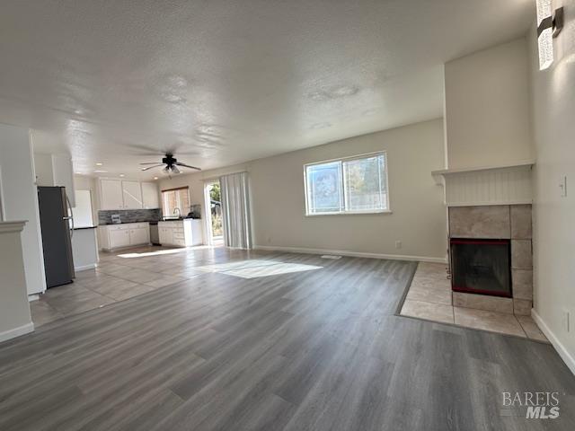 Detail Gallery Image 4 of 55 For 1031 Suffolk Way, Fairfield,  CA 94533 - 4 Beds | 2/1 Baths