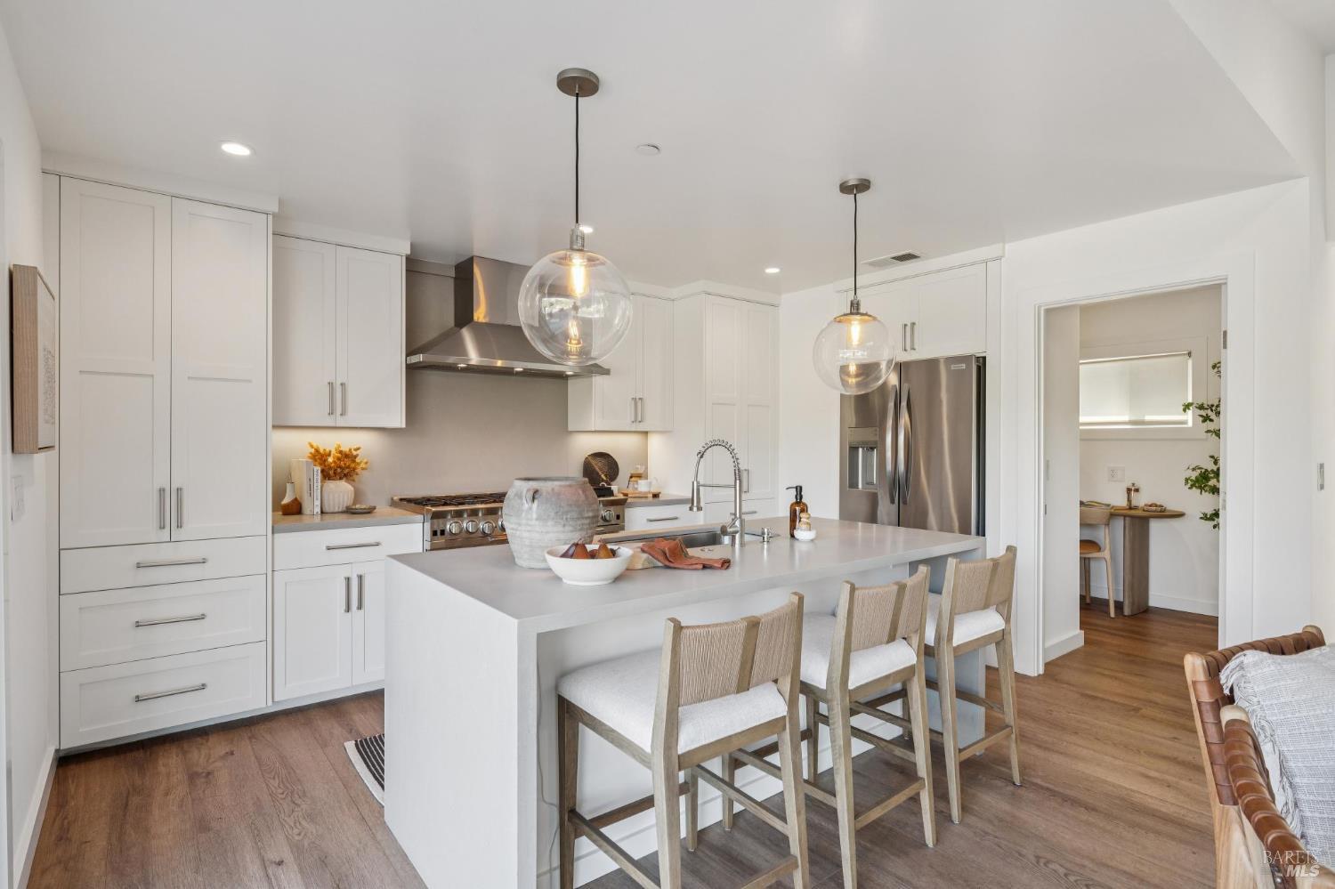 Detail Gallery Image 19 of 54 For 122 Blackfield Dr, Tiburon,  CA 94920 - 2 Beds | 2 Baths