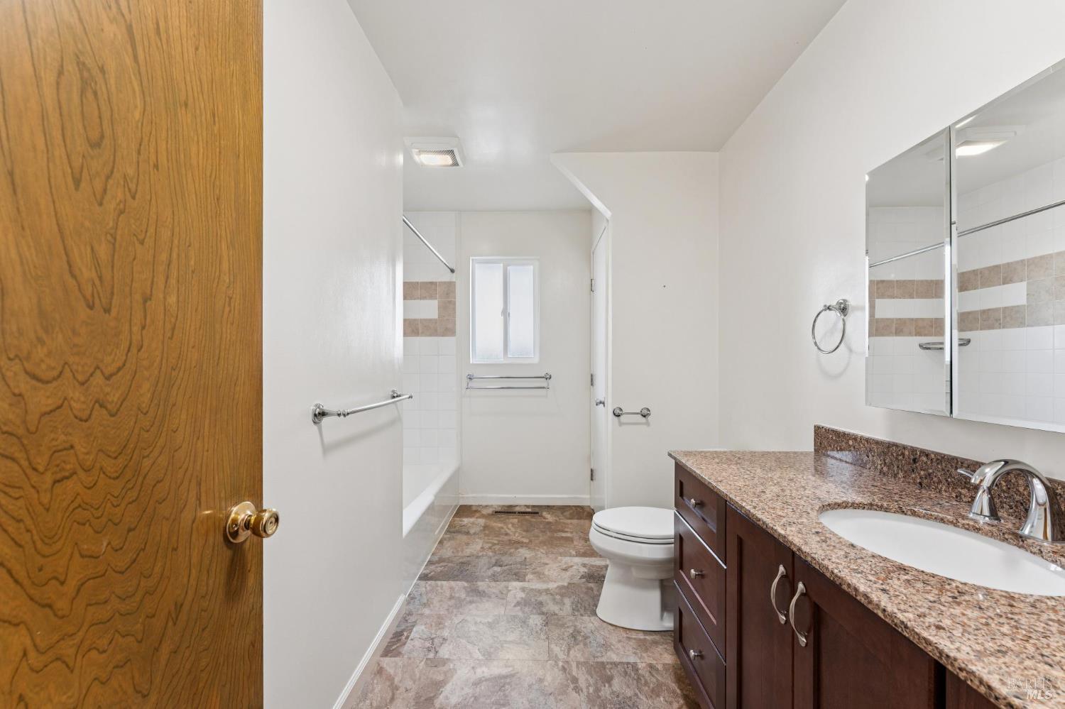 Detail Gallery Image 30 of 59 For 18023 Mulberry Ave, Sonoma,  CA 95476 - 2 Beds | 1 Baths