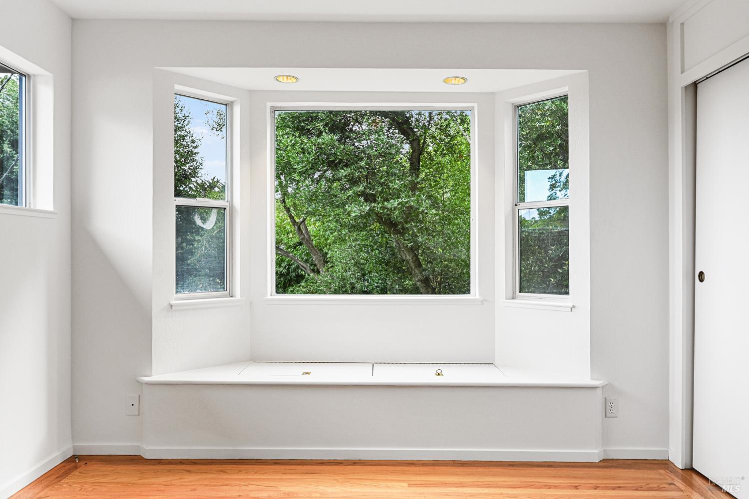 Detail Gallery Image 41 of 65 For 11 Hollyhock Ct, Mill Valley,  CA 94941 - 4 Beds | 2/1 Baths