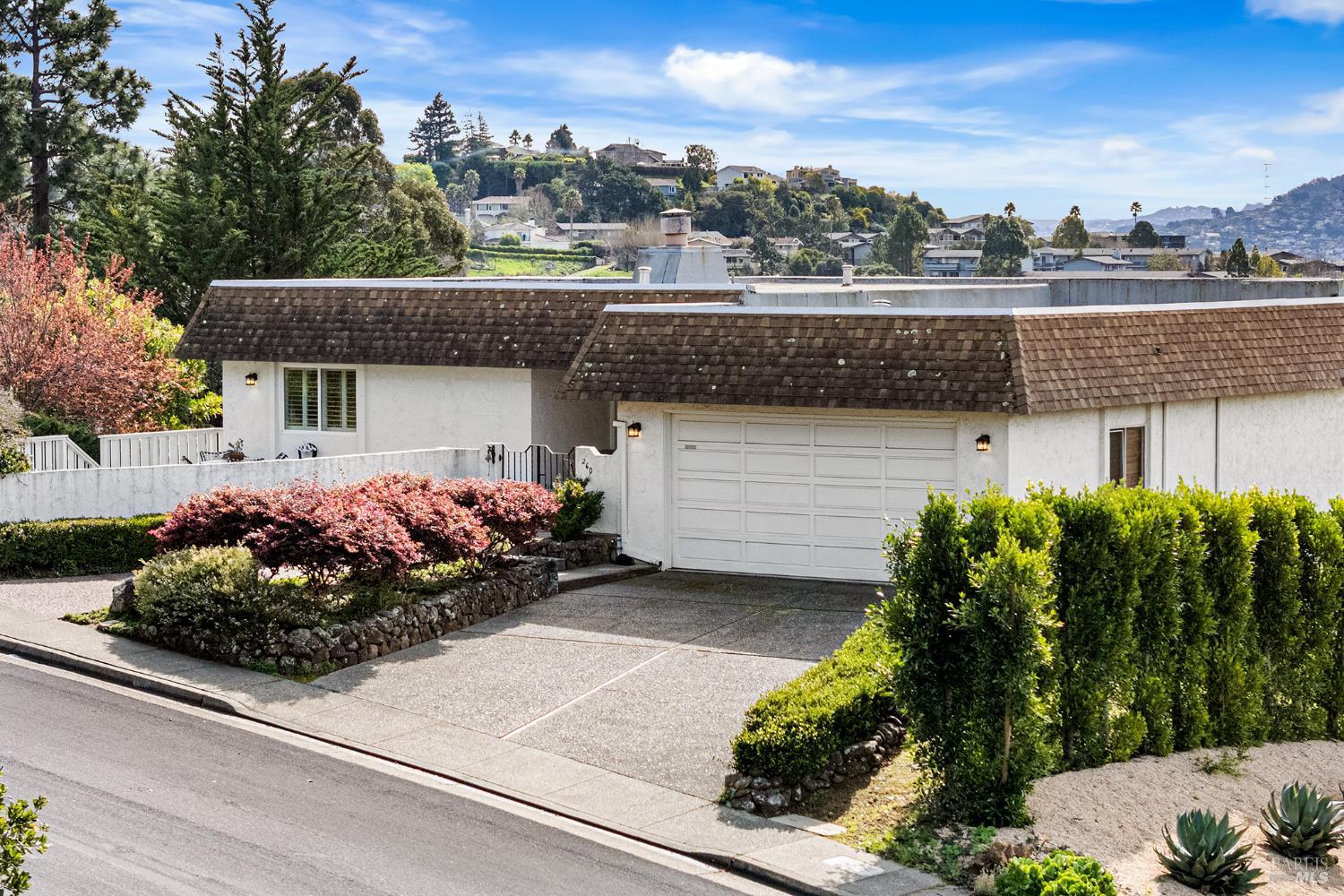 Detail Gallery Image 35 of 47 For 260 Blackfield Dr, Tiburon,  CA 94920 - 4 Beds | 2/1 Baths