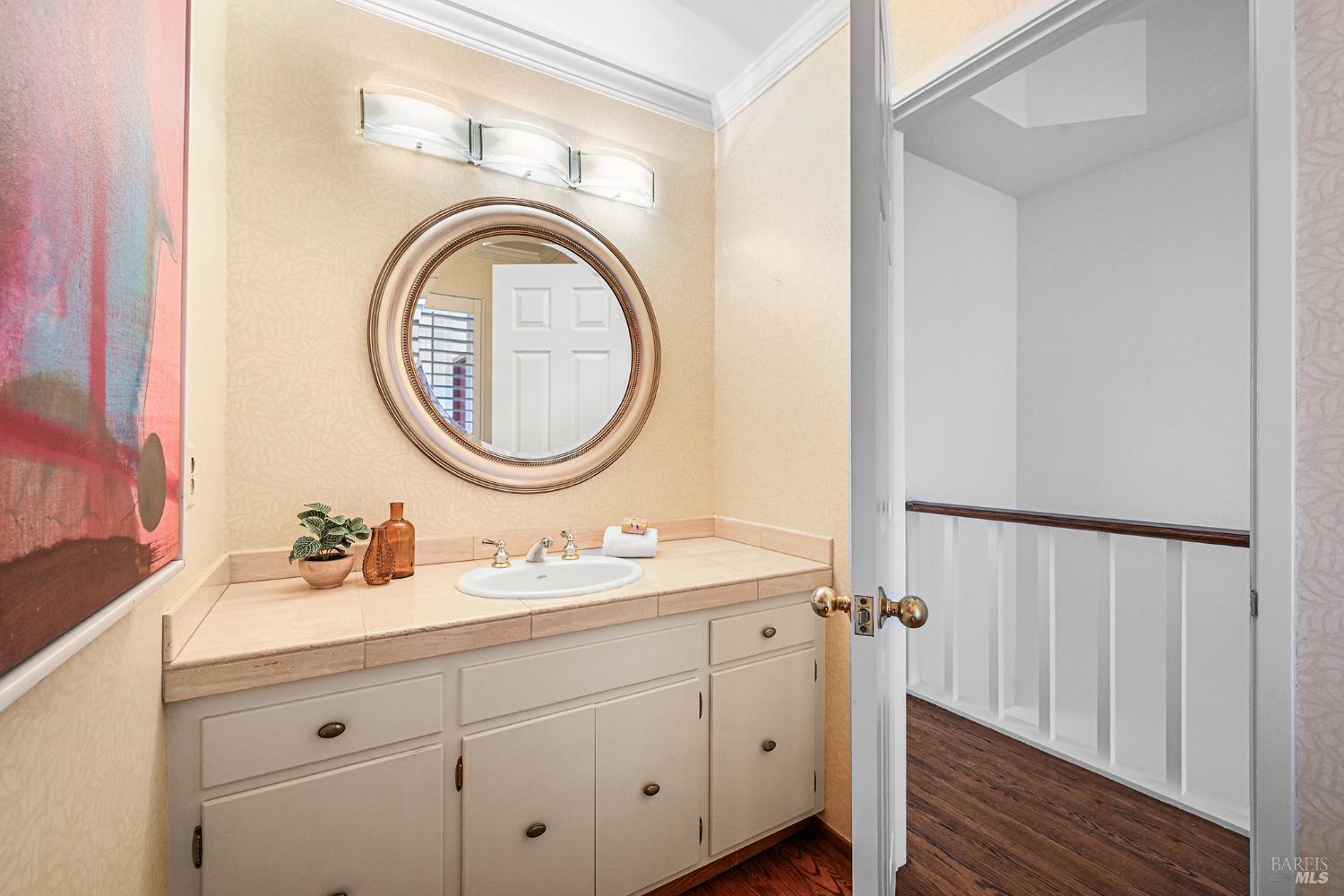 Detail Gallery Image 20 of 47 For 260 Blackfield Dr, Tiburon,  CA 94920 - 4 Beds | 2/1 Baths