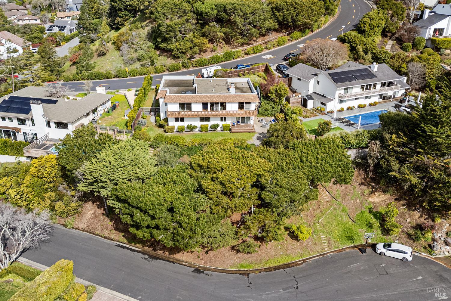 Detail Gallery Image 44 of 47 For 260 Blackfield Dr, Tiburon,  CA 94920 - 4 Beds | 2/1 Baths