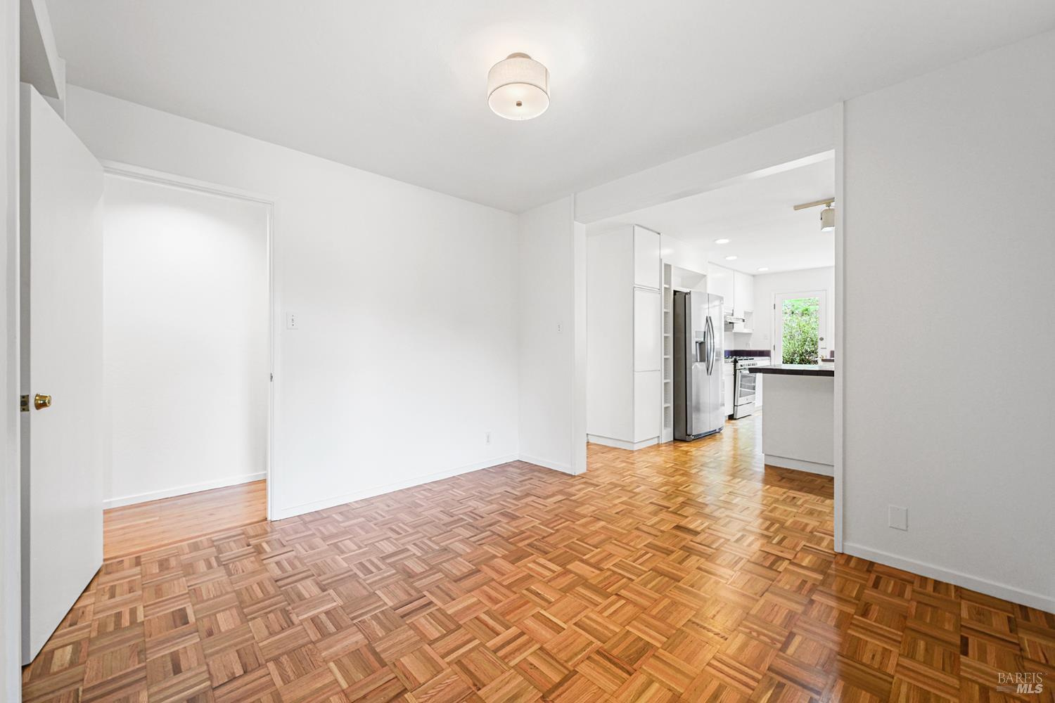 Detail Gallery Image 24 of 65 For 11 Hollyhock Ct, Mill Valley,  CA 94941 - 4 Beds | 2/1 Baths