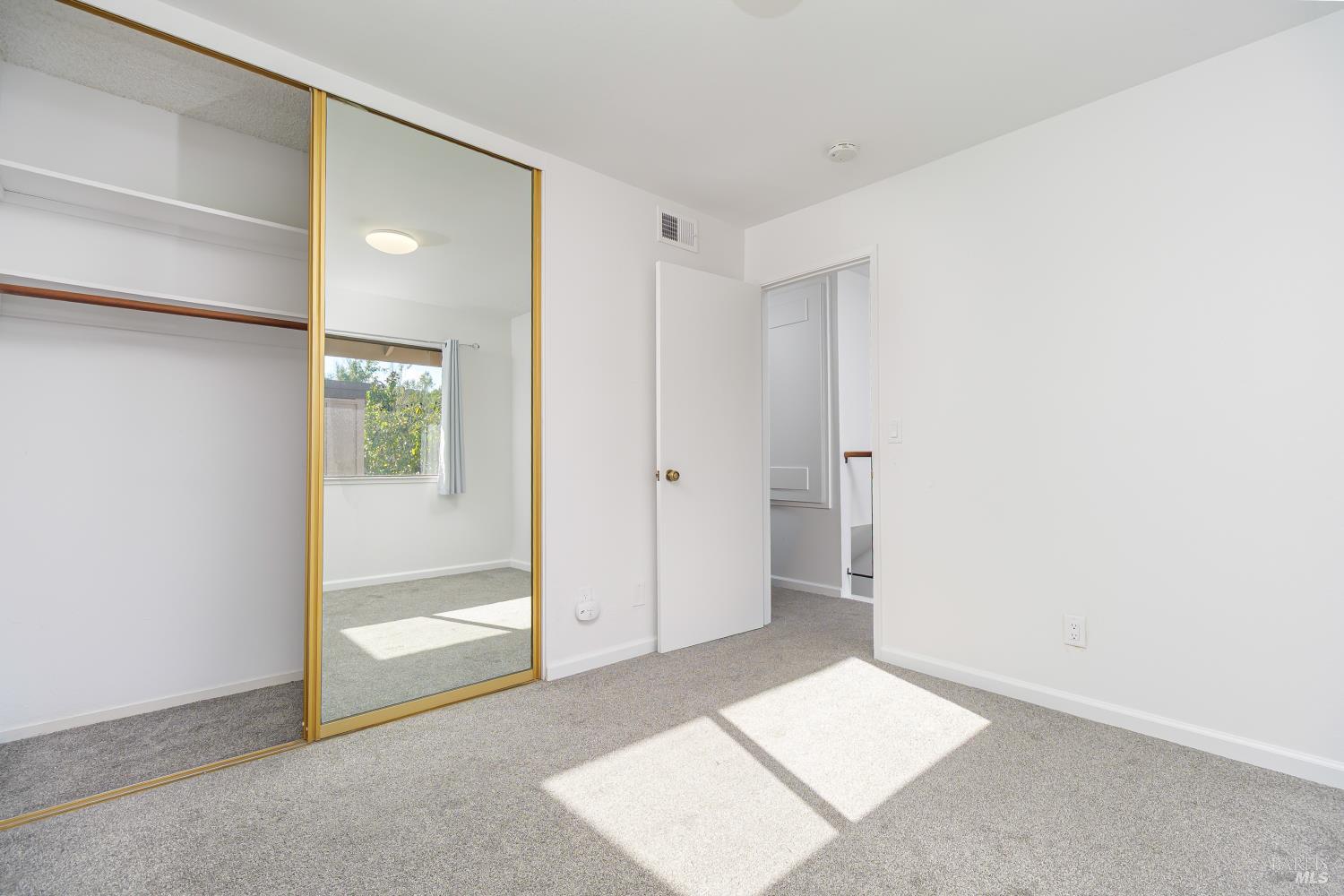 Detail Gallery Image 17 of 27 For 19 Burdell Ct, Novato,  CA 94949 - 2 Beds | 1/1 Baths