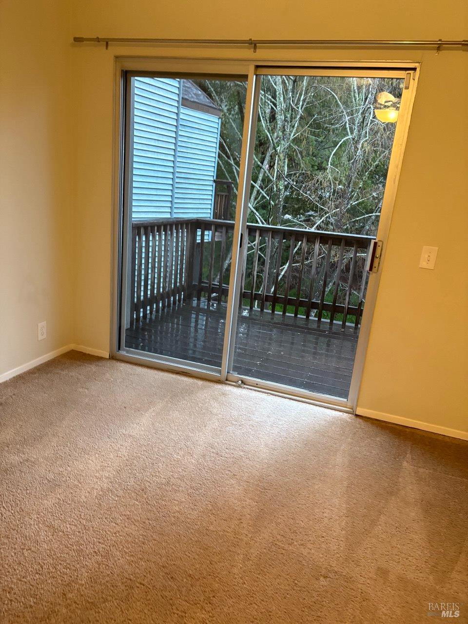 Detail Gallery Image 5 of 26 For 323 Bolinas Rd, Fairfax,  CA 94930 - 2 Beds | 1/1 Baths