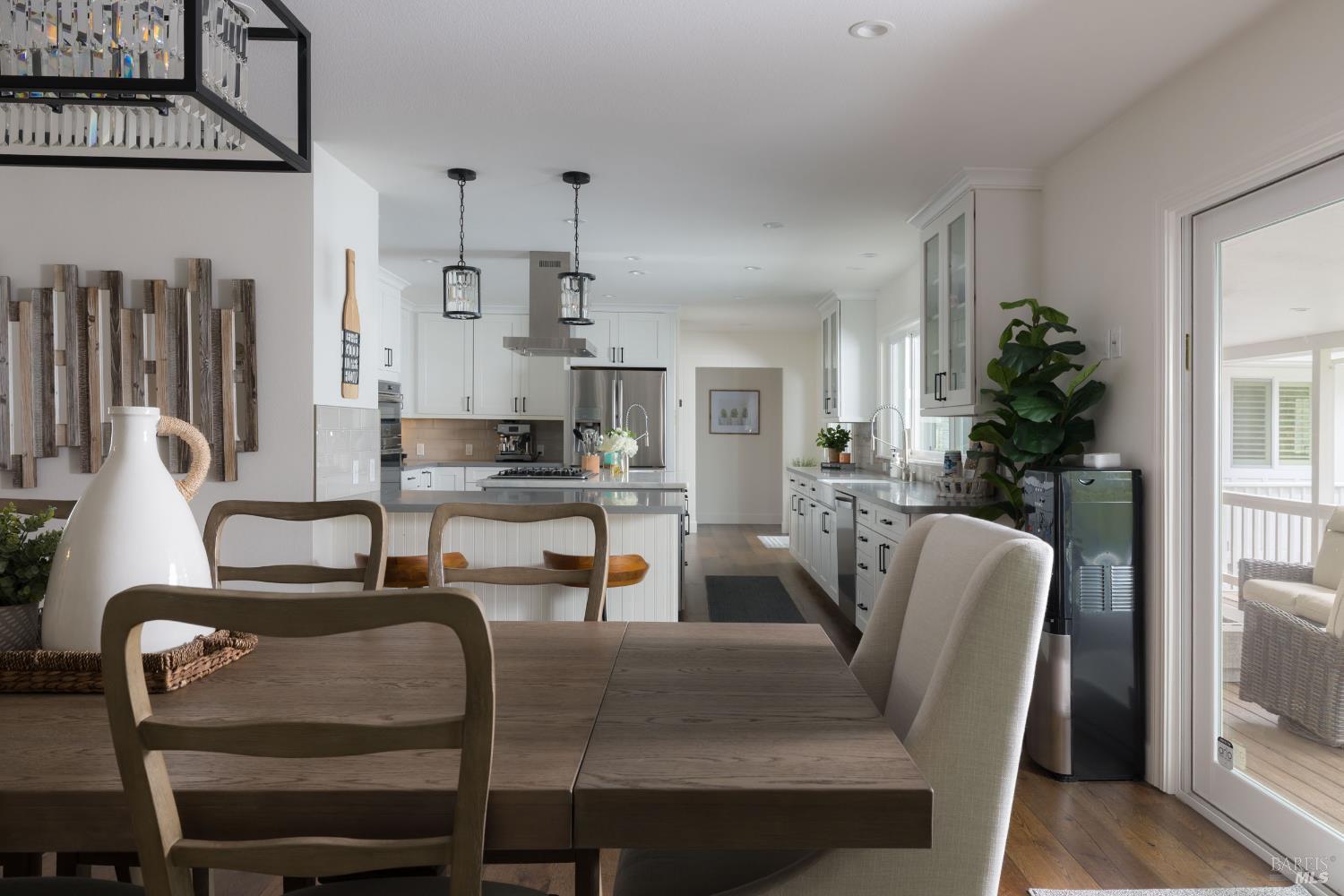 Detail Gallery Image 11 of 37 For 201 Silverado Trl, Saint Helena,  CA 94574 - 3 Beds | 3 Baths