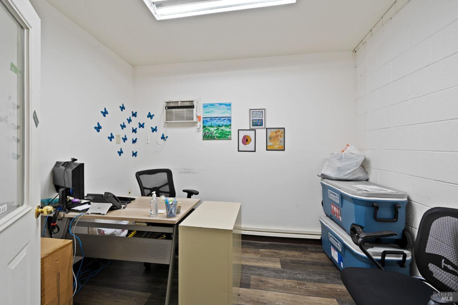 Detail Gallery Image 22 of 36 For 14092 Lakeshore Dr, Clearlake,  CA 95422 - – Beds | – Baths