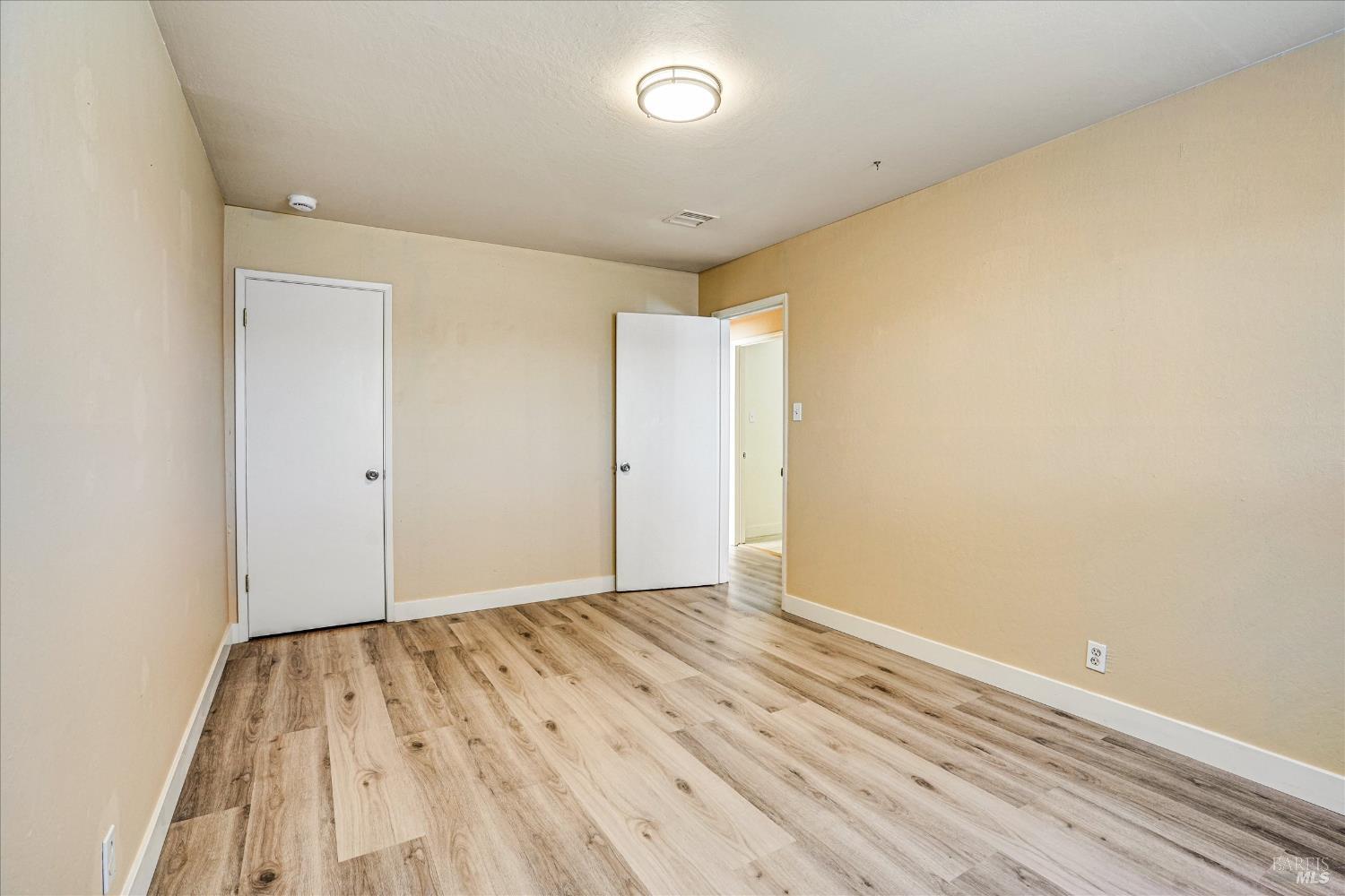 Detail Gallery Image 20 of 32 For 452 Wilshire Ave, Vallejo,  CA 94591 - 4 Beds | 3 Baths