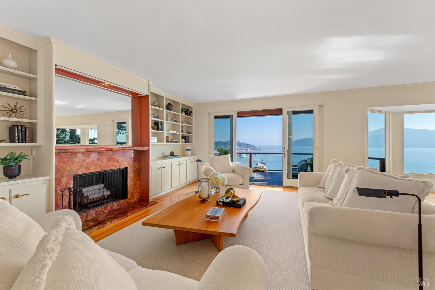 Detail Gallery Image 5 of 47 For 266 Bayview Ave, Belvedere,  CA 94920 - 5 Beds | 3/1 Baths